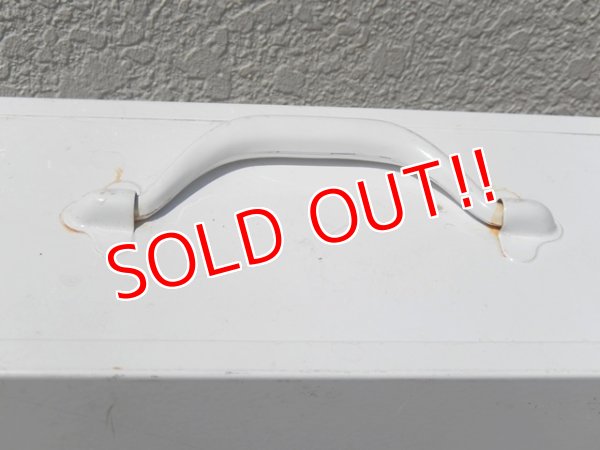 画像8: dp-150609-02 Global Medical Service / Vintage FIRST AID Cabinet