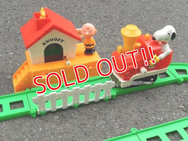 画像1: ct-150511-04 Snoopy / AVIVA 70's Express Station Set