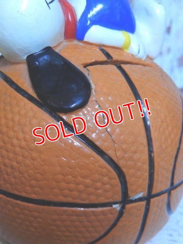 画像4: ct-150701-17 Snoopy / Determined 1976 Bank "Basketball"