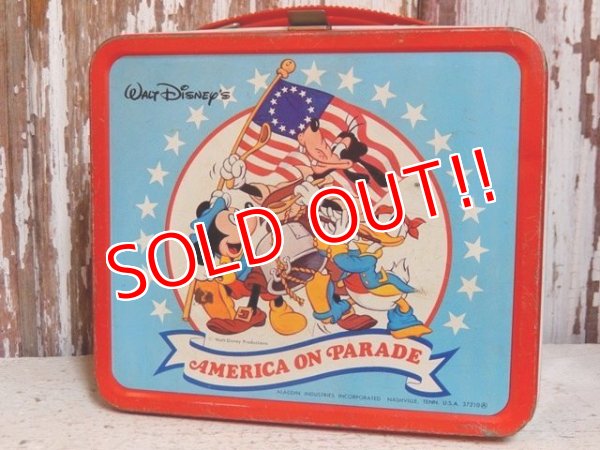 画像1: ct-151210-01 Walt Disney's America on Parade / Aladdin 70's Metal Lunchbox