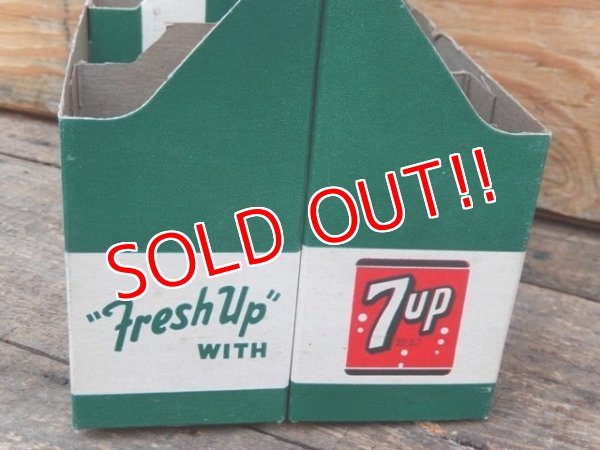 画像2: dp-151224-04 7up / Vintage Paper Bottle Carrier