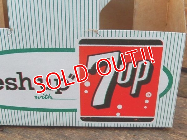 画像2: dp-151224-04 7up / Vintage Paper Bottle Carrier