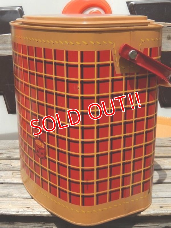 画像3: dp-150602-25 Thermos / 70's Oval Cooler Box