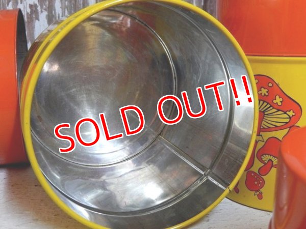 画像8: dp-151104-12 Vintage Mushroom Tin Canister