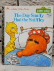 画像1: bk-160615-01 Sesame Street The Day Snuffy Had the Sniffles / 80's Little Golden Book