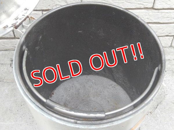 画像6: dp-160901-22 Gulf / 60's-70's Trash Box