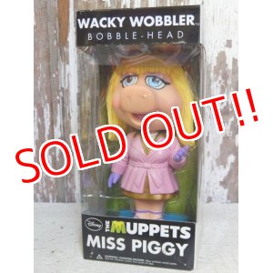 画像: ct-161201-05 Funko Wacky Wobbler / The Muppets "Miss Piggy"