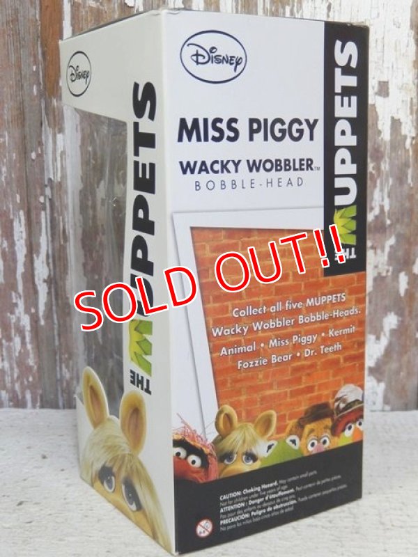 画像3: ct-161201-05 Funko Wacky Wobbler / The Muppets "Miss Piggy"
