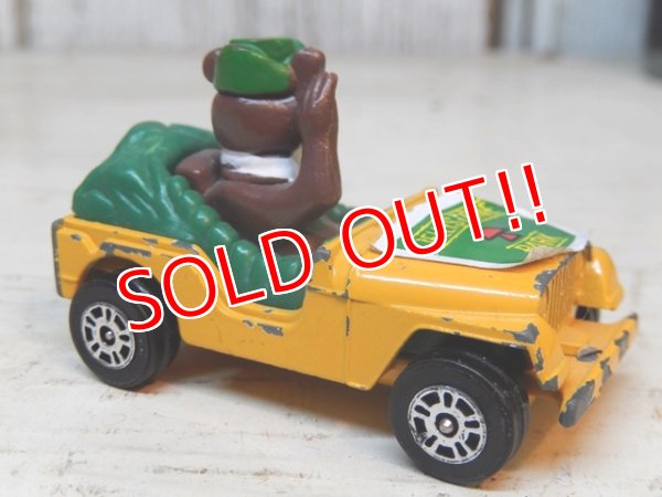 画像3: ct-161218-08 Yogi Bear / Corgi 80's Die Cast Jeep