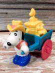 画像1: ct-140506-19 PEANUTS / McDonald's 1990 Meal Toy "Snoopy's Hay Hauler"