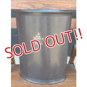 画像: dp-170404-09 Best Western Plus / Vintage Trash Box
