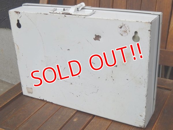 画像10: dp-170422-08 Johnson & Johnson / 60's-70's First Aid Kit Box