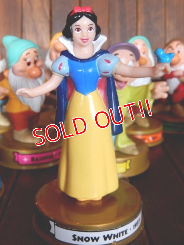 画像2: ct-170605-53 McDonald's / 2002 100 Years of Magic Walt Disney World "Snow White & Seven Dwarfs"