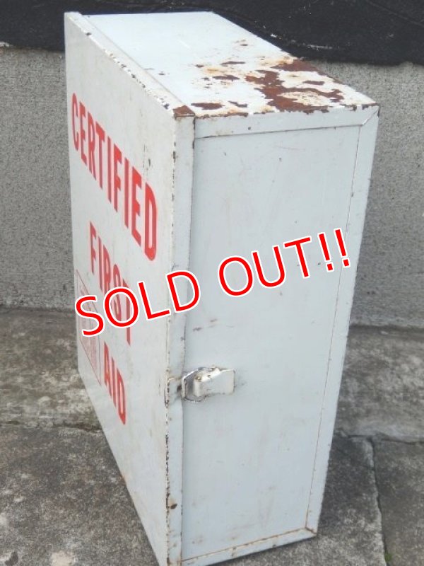 画像3: dp-170810-24 Certified First Aid Kit Metal Box