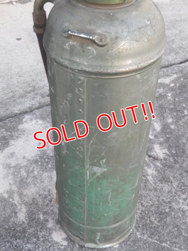 画像6: dp-170901-10 1940's Metal Fire Extinguisher