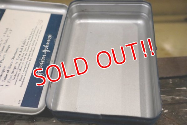 画像7: dp-180302-02 Johnson & Johnson / 1950's First Aid Kit Box