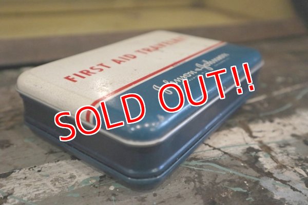 画像3: dp-180302-02 Johnson & Johnson / 1950's First Aid Kit Box