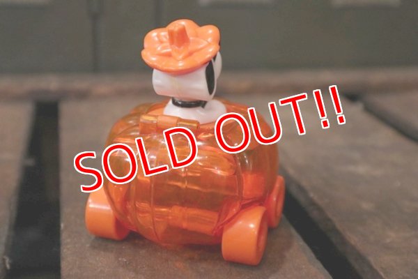 画像5: nt-180701-07 Snoopy Joe Cool / Jack-o'- Lantern Candy Container Car
