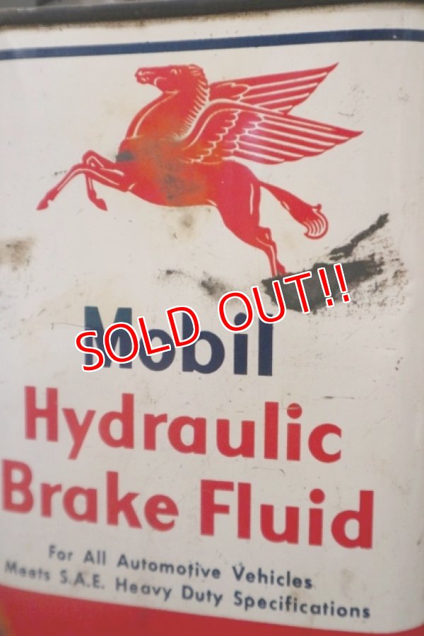 画像2: dp-180701-10 Mobil / 1950's-1960's Hydraulic Brake Fluid Can