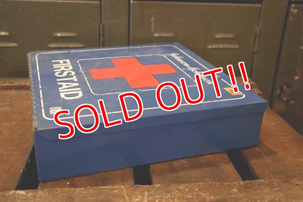 画像4: dp-180701-98 Johnson & Johnson / 1960's-1970's First Aid Kit Box