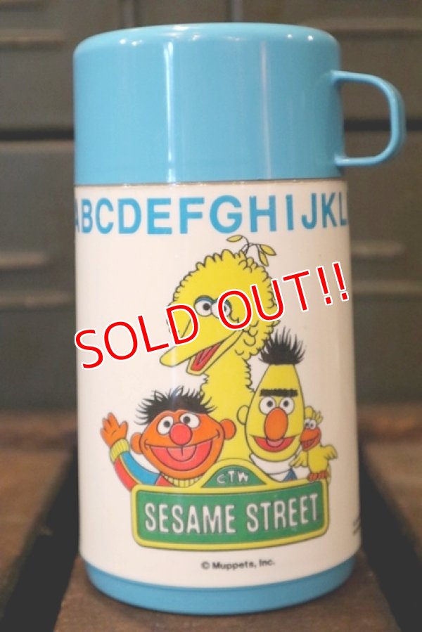 画像8: ct-180801-07 SESAME STREET / Aladdin 1980's Lunchbox & Bottle