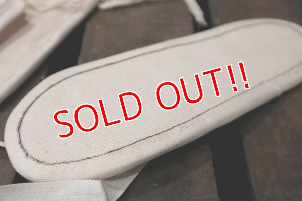 画像6: dp-181001-44 U.S. MILITARY 1969 Medical Slipper