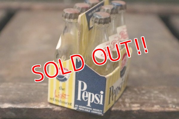 画像4: dp-181101-11 Pepsi / Vintage Miniature Bottle & Paper Carrier