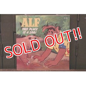 画像: ct-151208-52 ALF / 1987 Picture Book "THIS PLACE IS A ZOO!"