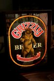 画像1: dp-181203-14 GRIZZLY BEER / 1970's Pub Mirror & Lighted Sign