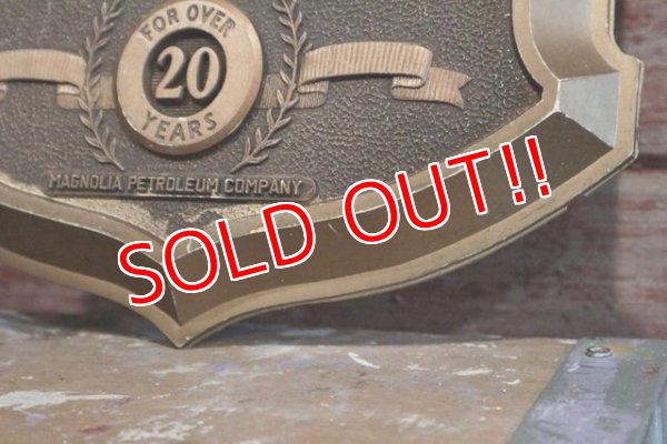 画像4: dp-190401-08 【↓30%OFF!! PRICE DOWN↓】Mobilgas Dealer Vintage Award Shield