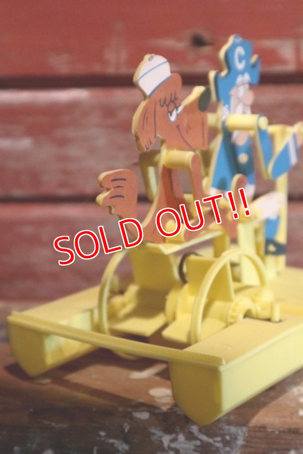 画像5: ct-190401-95 Cap'n Crunch / 1970's Plastic Paddle Boat Toy