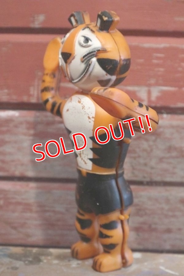 画像4: ct-190401-38 Kellogg's / Tony the Tiger 1967 Swimmer Toy