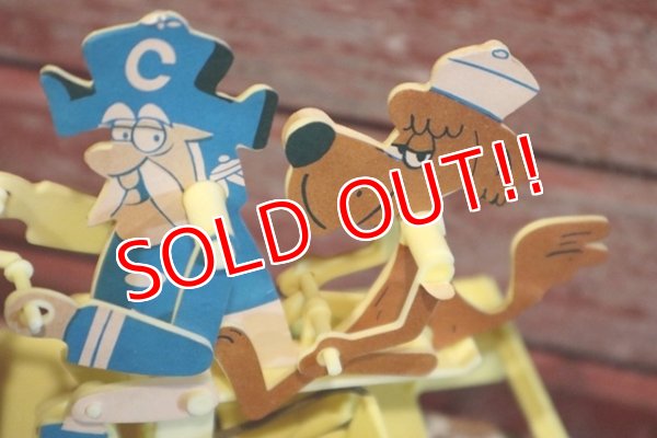 画像6: ct-190401-95 Cap'n Crunch / 1970's Plastic Paddle Boat Toy