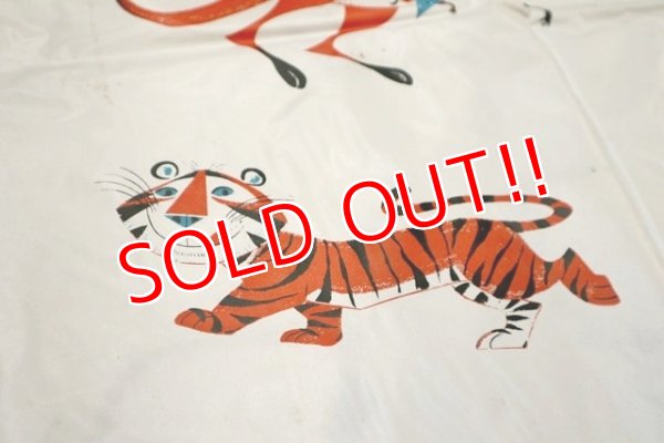 画像6: ct-190401-12 Kellogg's / Tony the Tiger 1960's Vinyl Table Sheet