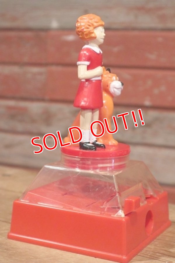 画像3: ct-190501-43  Little Orphan Annie & Sandy / 1981 Gumball Bank