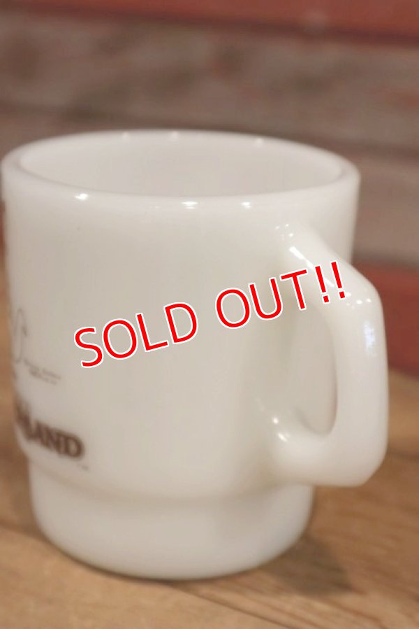 画像3: ct-190501-47 Canada's Wonderland / Anchor Hocking 1980's "Dino" Mug