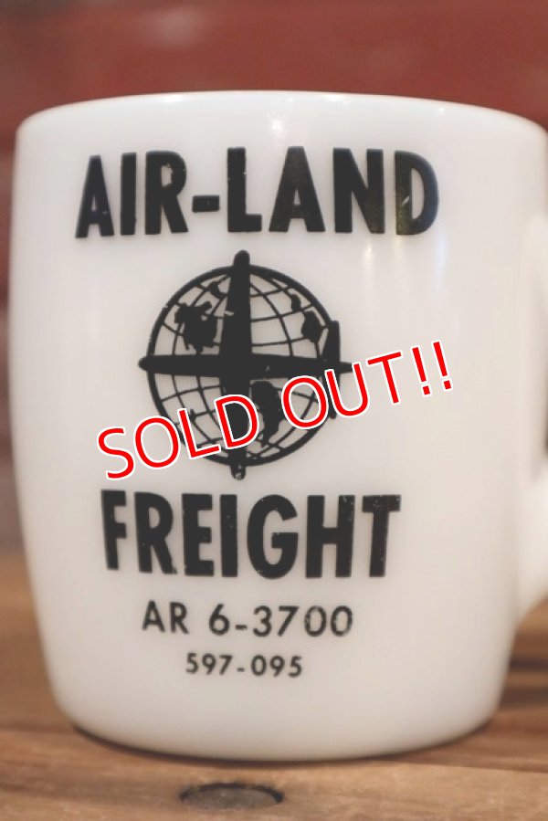 画像3: dp-190401-44 Unknown / Vintage AIR-LAND FREIGHT Milk Glass Mug