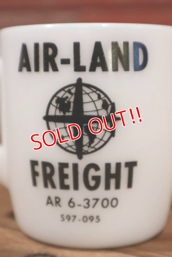 画像2: dp-190401-44 Unknown / Vintage AIR-LAND FREIGHT Milk Glass Mug
