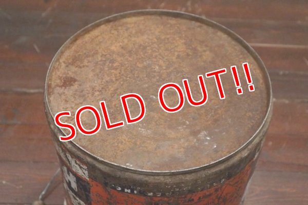 画像10: dp-190601-05 HUSKY / 1956 5 U.S.Gallons Motor Oil Can