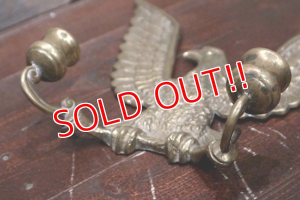 画像7: dp-190522-02 Vintage Brass Eagle Candle Holder