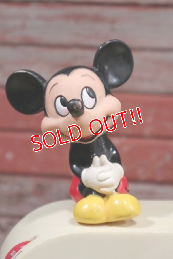 画像2: ct-190905-64 Mickey Mouse / 1970's-1980's Alarm Clock Radio