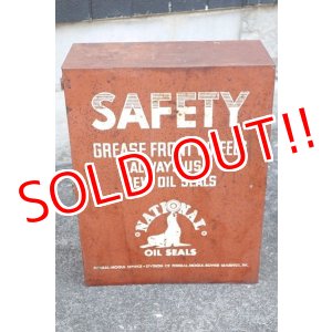 画像: dp-191001-08 National Bearing Co. / 1950's〜SAFETY Metal Cabinet