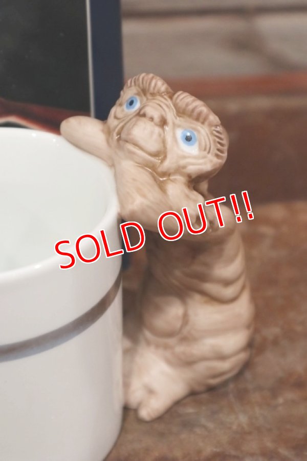 画像2: ct-190905-32 E.T. / AVON 1983 Porcelain Figurine and Holder Mug