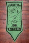 画像1: ct-191001-30 PEANUTS / 1960's Banner "Linus" Green