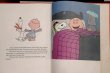 画像8: ct-191001-113 PEANUTS / 1972 "He's Your Dog,Charlie Brown!" Picture Book