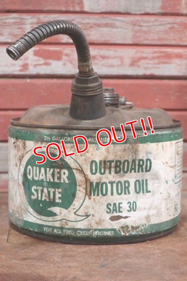 画像1: dp-191101-10 QUAKER STATE / 2 1/2 Gallons Outboard Motor Oil Can