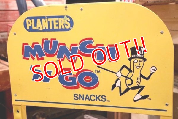 画像2: dp-191101-22 PLANTERS / MR.PEANUT 1970's Metal Rack