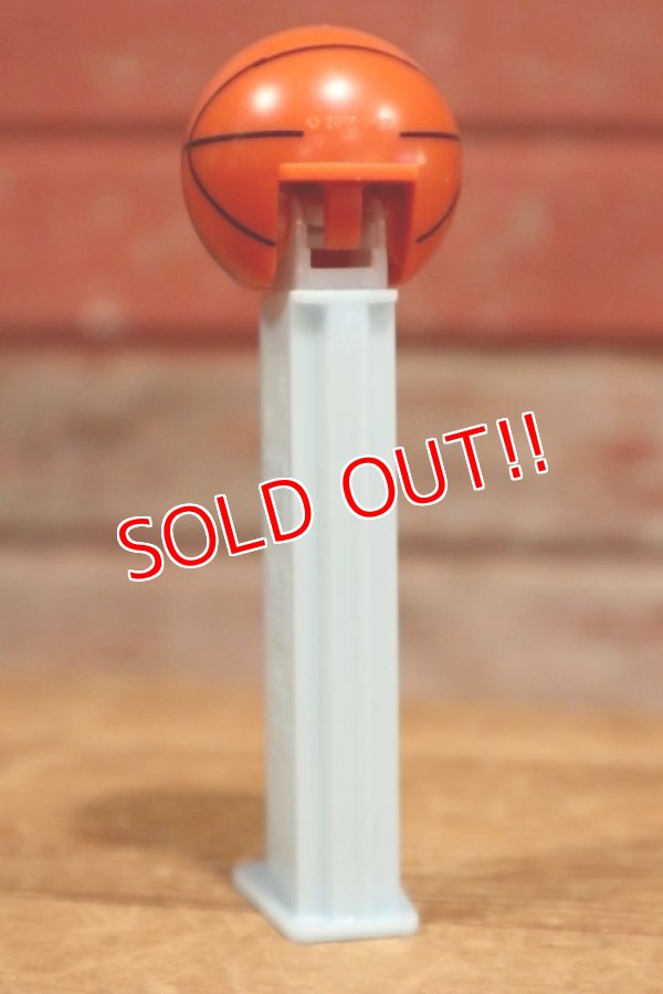 画像4: pz-160901-151 UNC University of North Carolina / 2008 Basketball Pez Dispenser