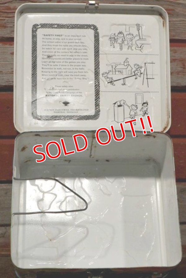 画像10: ct-191211-38 Walt Disney World Magic Kingdom / ALADDIN 1970's Metal Lunch Box