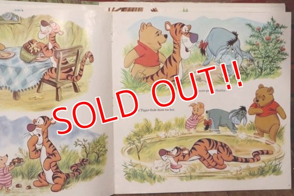 画像6: ct-191211-73 Winnie the Pooh and the honey tree 1970's Record & Book